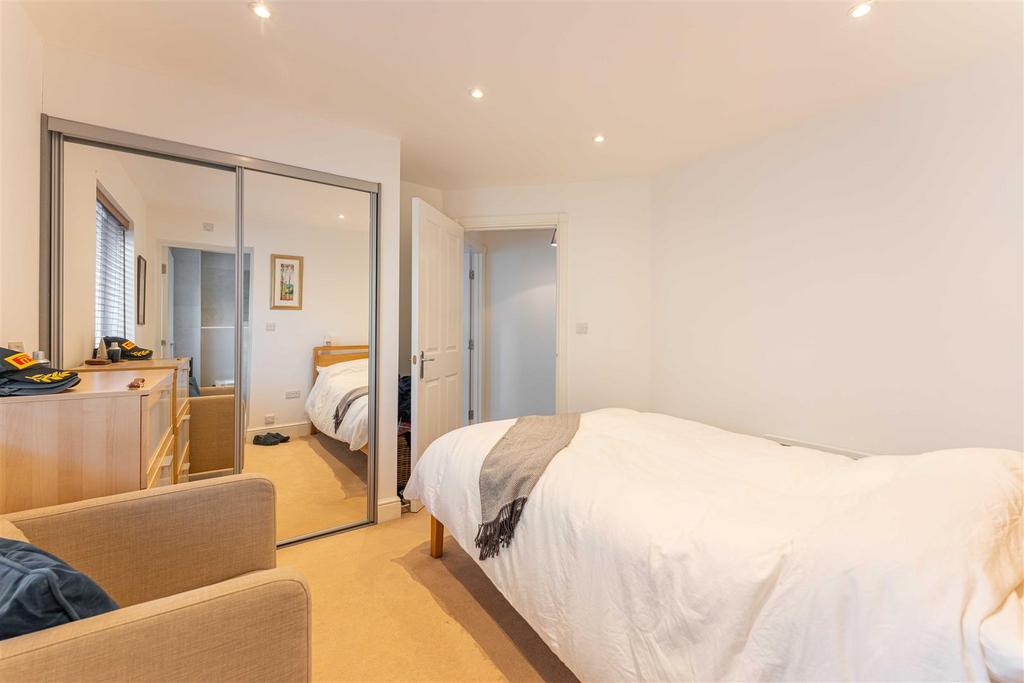 Tatler Close - Creative House Studio 01560-HDR.jpg