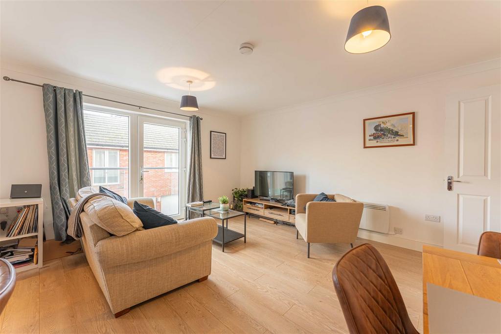 Tatler Close - Creative House Studio 01548-HDR.jpg