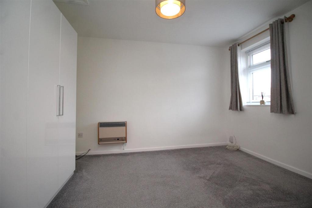 Bedroom 1.JPG