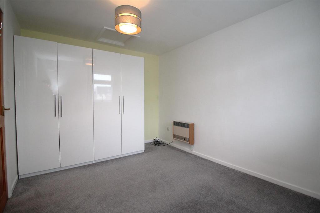 Bedroom 2 .JPG
