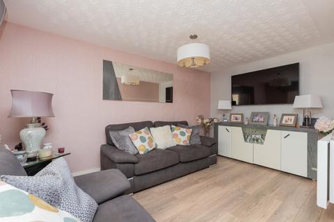 4 bedroom terraced house for sale, Craigieburn Road, Glasgow, G67