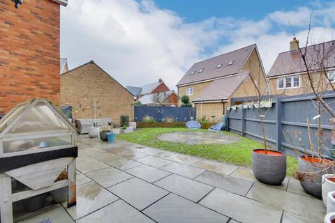4 bedroom detached house for sale, Park Close, Fenstanton