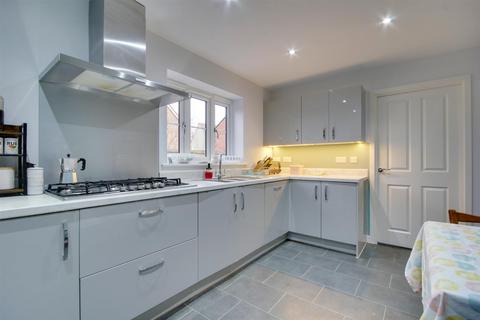 4 bedroom detached house for sale, Park Close, Fenstanton