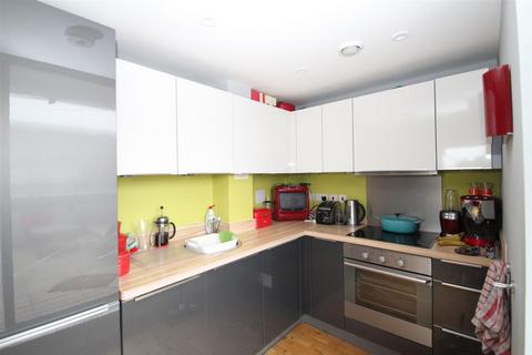 1 bedroom apartment to rent, Manor Road, Templeton Court Newsom Place Manor Road, AL1