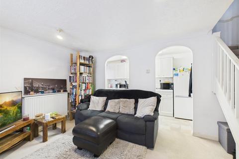 1 bedroom end of terrace house for sale, Shelduck Close, Aylesbury HP19