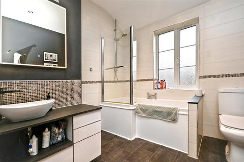 2 bedroom terraced house for sale, Summerdown Road, Eastbourne