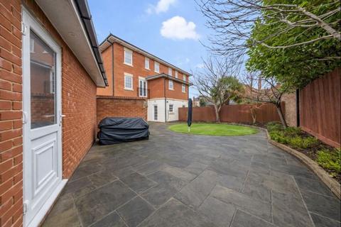 4 bedroom semi-detached house for sale, Winwick Park Avenue, Winwick, WA2