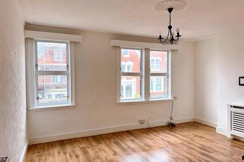 2 bedroom flat to rent, Milford Road, Harborne, Birmingham, B17
