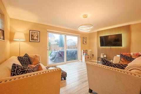 undefined, Warwick Road, Rayleigh SS6