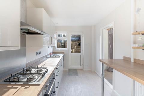 3 bedroom terraced house for sale, Magdalene Close, Longstanton, CB24