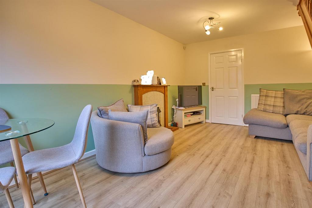 Lounge/Diner to rear
