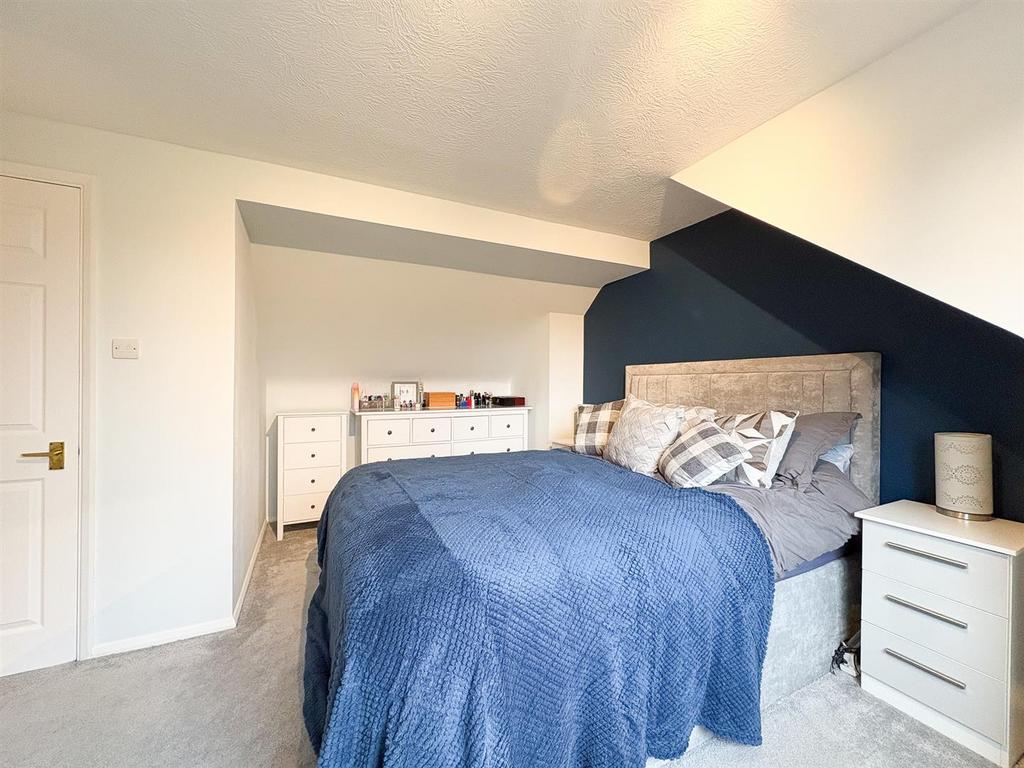Bedroom1.jpg