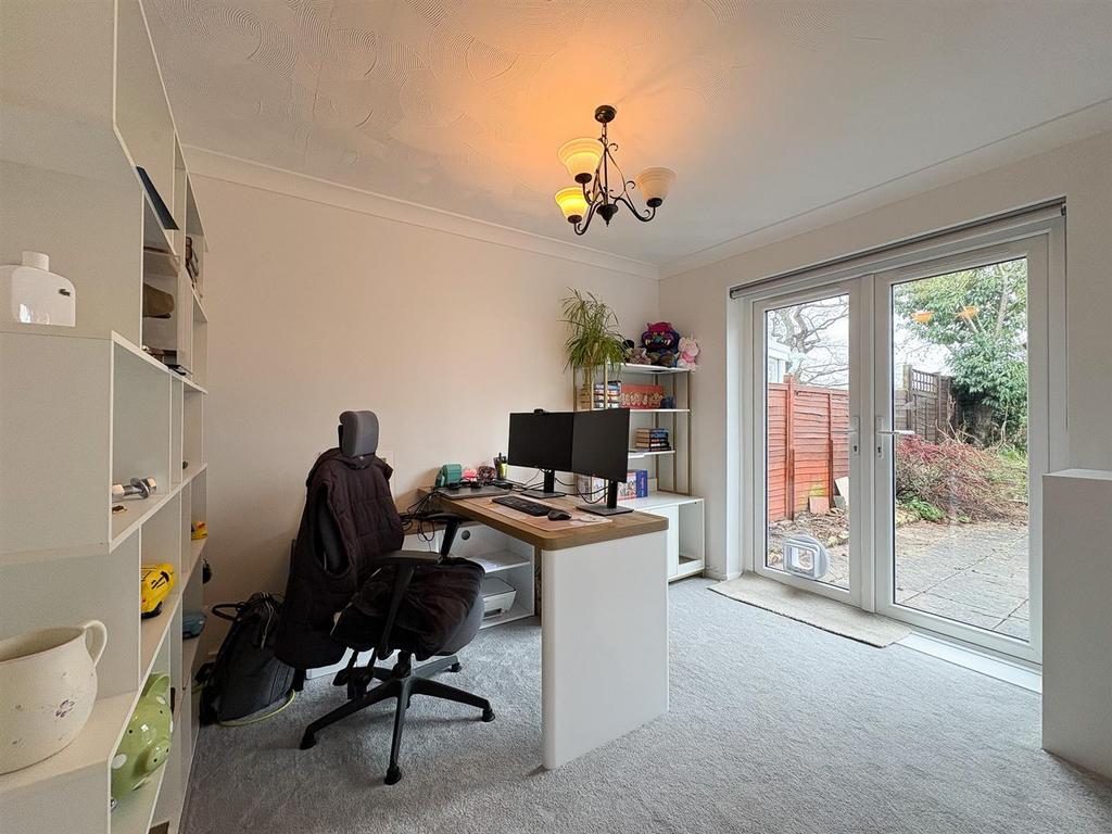 Bedroom2.jpg