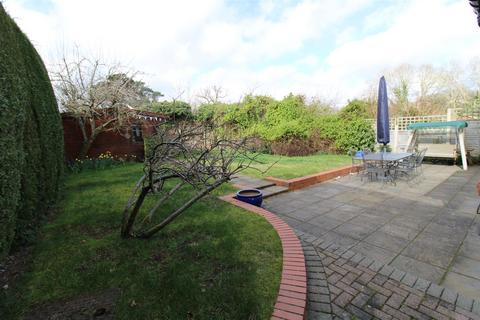 undefined, Kiln Lane, Farnham GU10