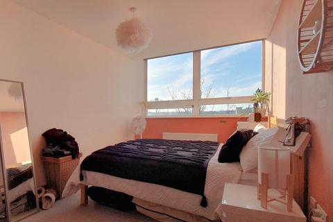 undefined, Skyline House, Swingate, Stevenage