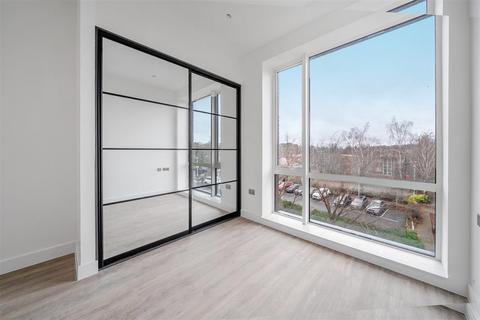 undefined, Roop House Waterfront, Fleet GU51