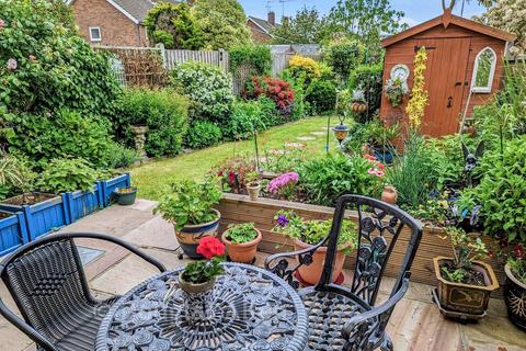 undefined, Roseberry Gardens, Upminster RM14