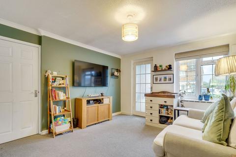 1 bedroom flat for sale, Stevens Close, Epsom KT17