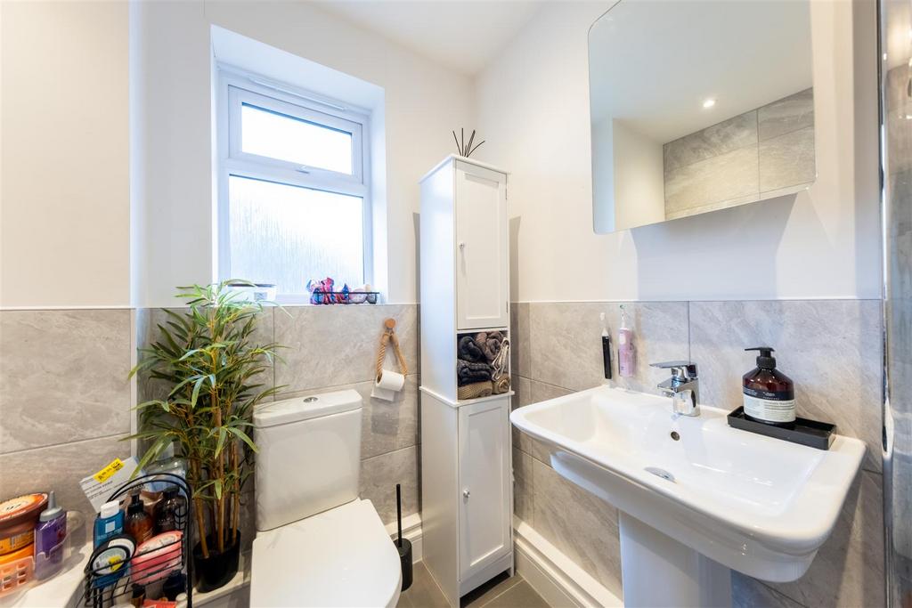 63 Curzon Street-013.JPG