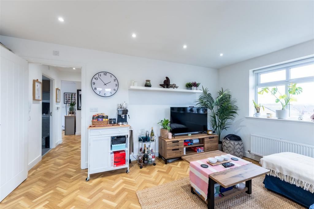 63 Curzon Street-008.JPG