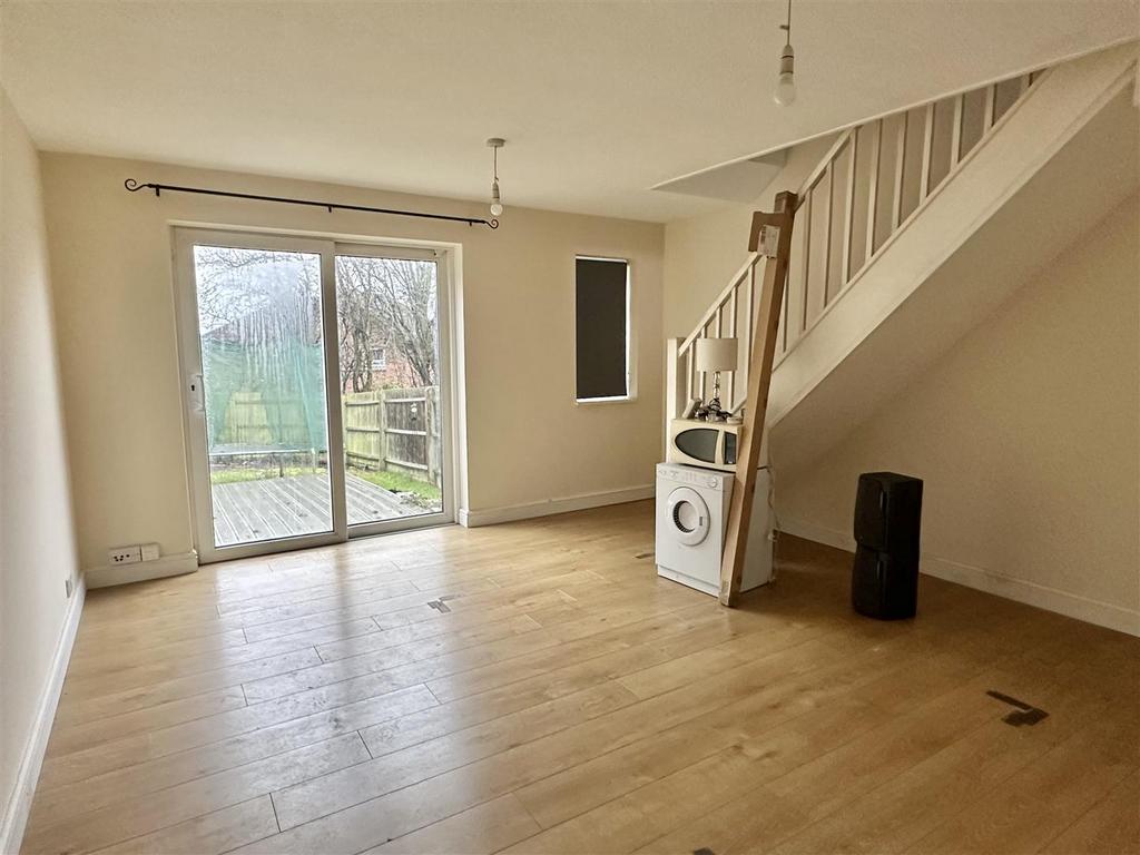 Lounge/ Dining Room