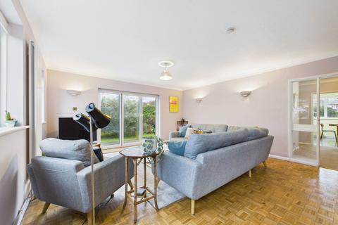 undefined, Golden Avenue, East Preston, BN16 1QT
