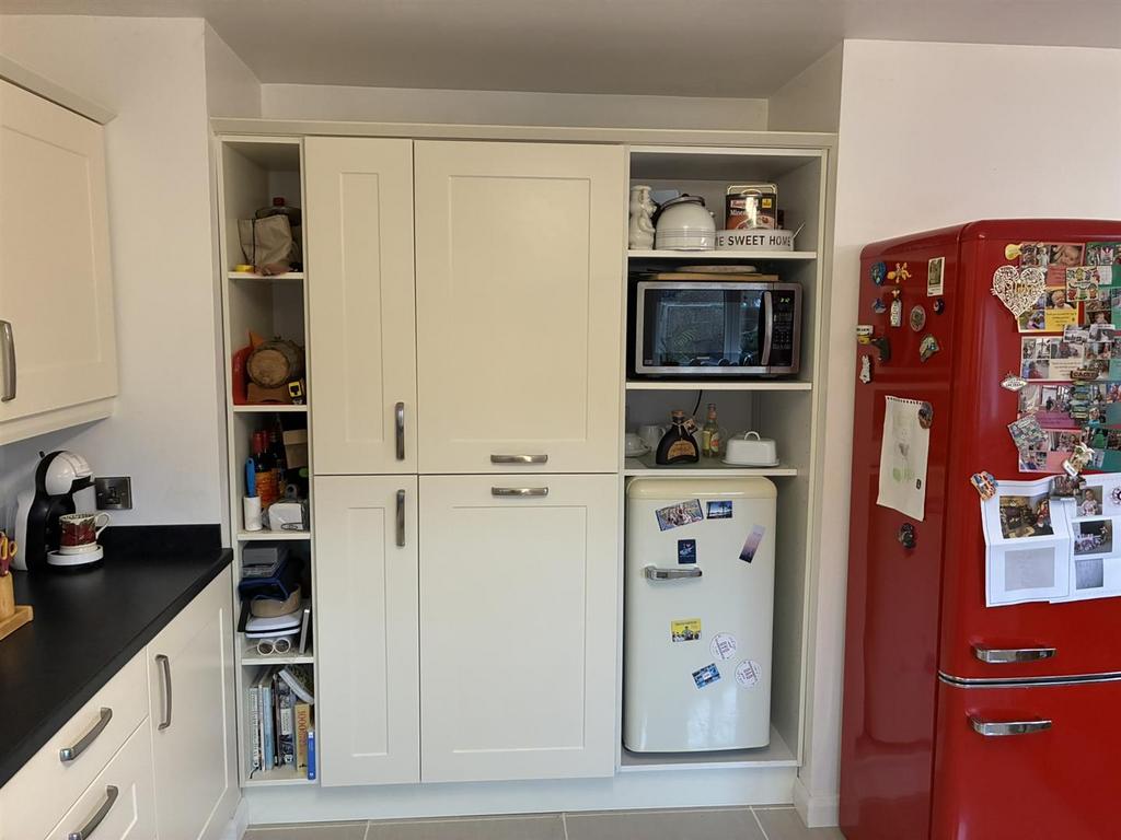 Living/dining/kitchen