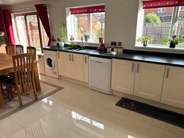 Living/dining/kitchen