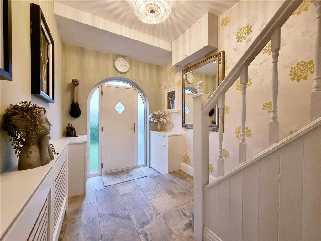 Entrance Hall: