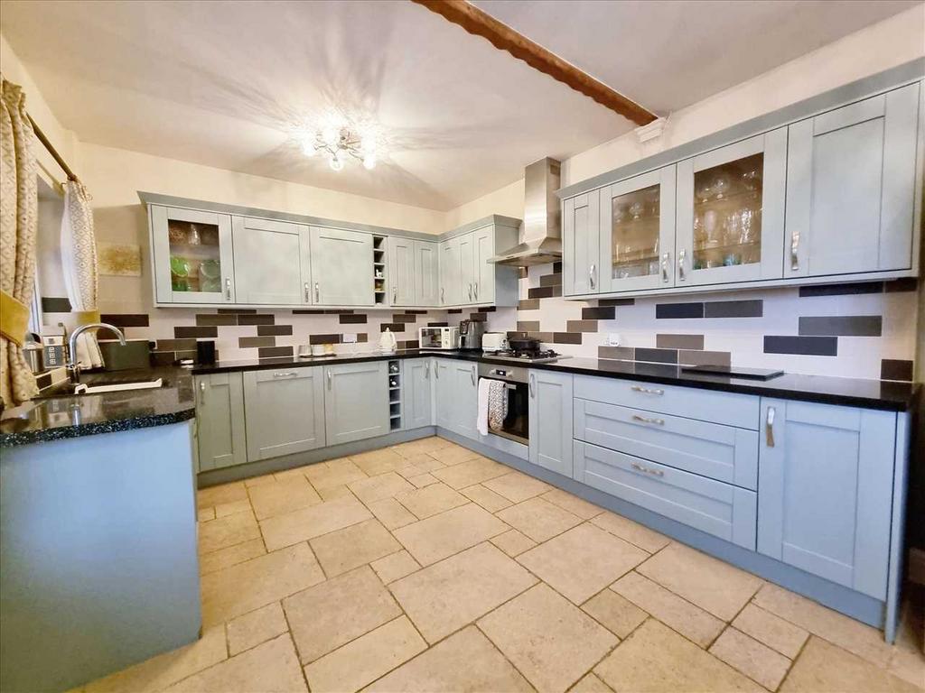 Kitchen Diner: