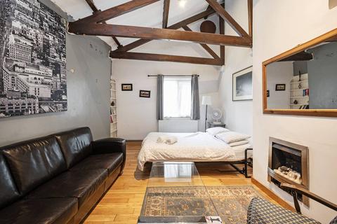 1 bedroom flat to rent, Hatton Wall, Farringdon, London, EC1N