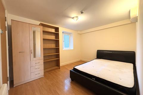 undefined, Richmond Road, Cardiff CF24