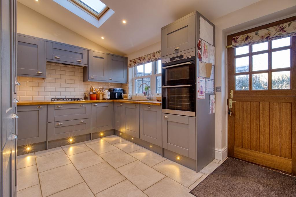 Kitchen - Ewe Move Swindon South