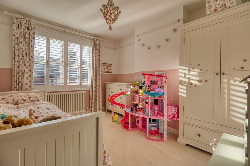 Bedroom 2 - Ewe Move Swindon South