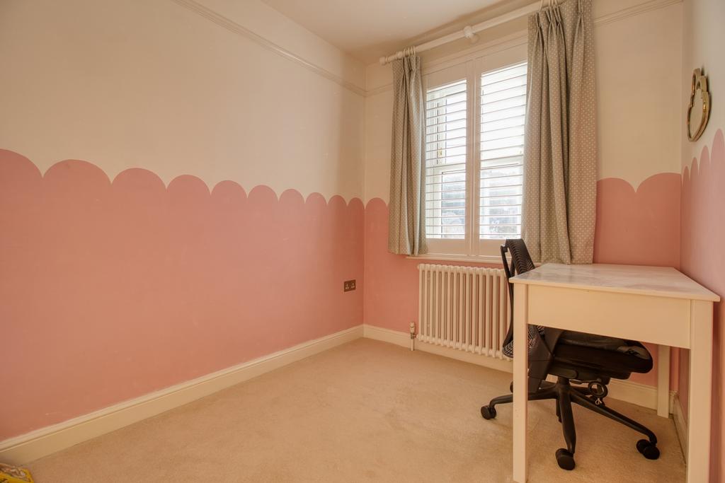 Bedroom 3 - Ewe Move Swindon South