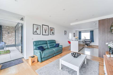 2 bedroom flat for sale, Peartree Way, North Greenwich, London, SE10
