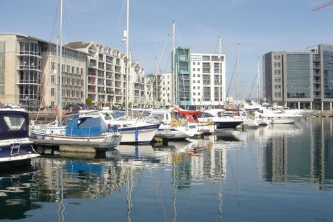 2 bedroom flat for sale, Harbour Avenue, Pinnacle Quay, PL4