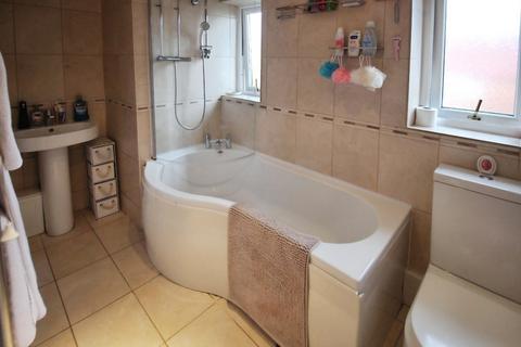 3 bedroom terraced house for sale, Sycamore Avenue, Golcar, West Yorkshire HD3