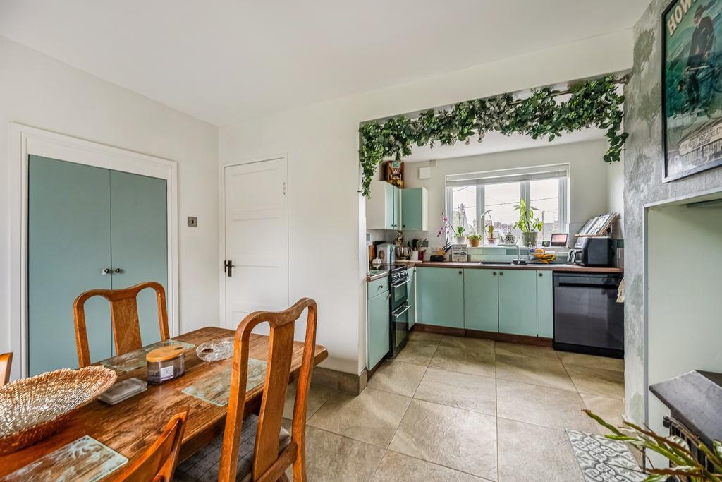 Kitchen/Dining