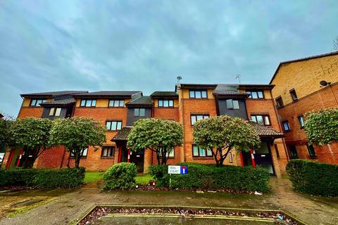 1 bedroom flat for sale, Pavilion Way, Edgware, HA8