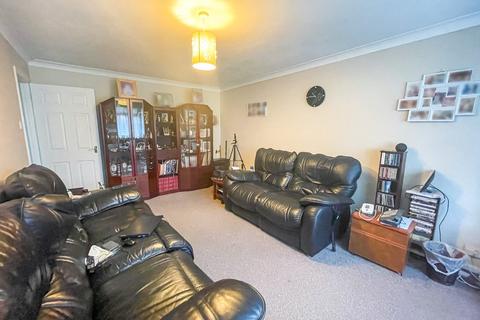2 bedroom bungalow for sale, Willow Walk, Eastbourne, BN22
