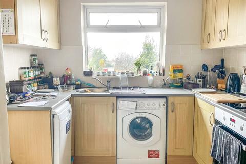 2 bedroom bungalow for sale, Willow Walk, Eastbourne, BN22