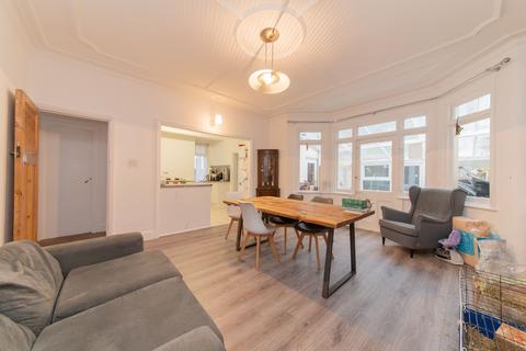 4 bedroom terraced house for sale, Woodlands Avenue, London, N3
