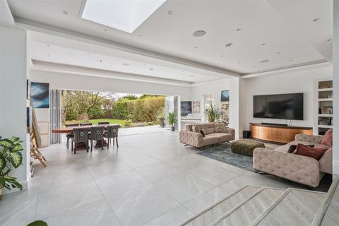 5 bedroom detached house for sale, Watling Knoll, Radlett WD7