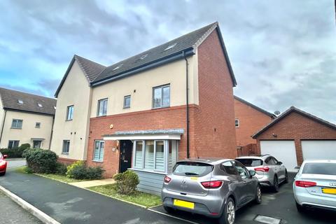 4 bedroom semi-detached house for sale, Tipton DY4