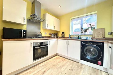 4 bedroom semi-detached house for sale, Tipton DY4