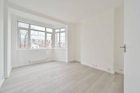 The Crest, Hendon, London, NW4