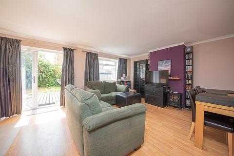 3 bedroom house for sale, Christchurch Drive, Camberley GU17