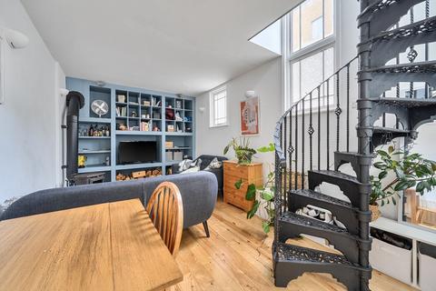 1 bedroom semi-detached house for sale, Caldwell Street, Stockwell, London, SW9