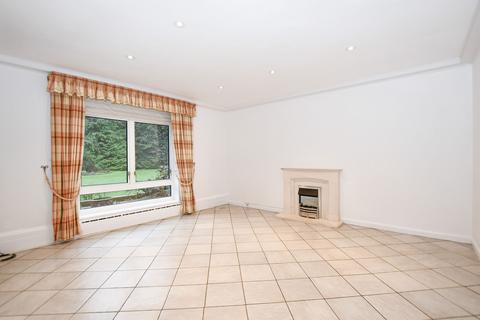 undefined, Frithsden Copse, Potten End, HP4